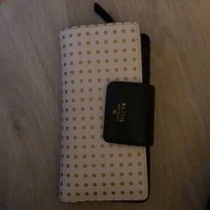 Fossil wallet